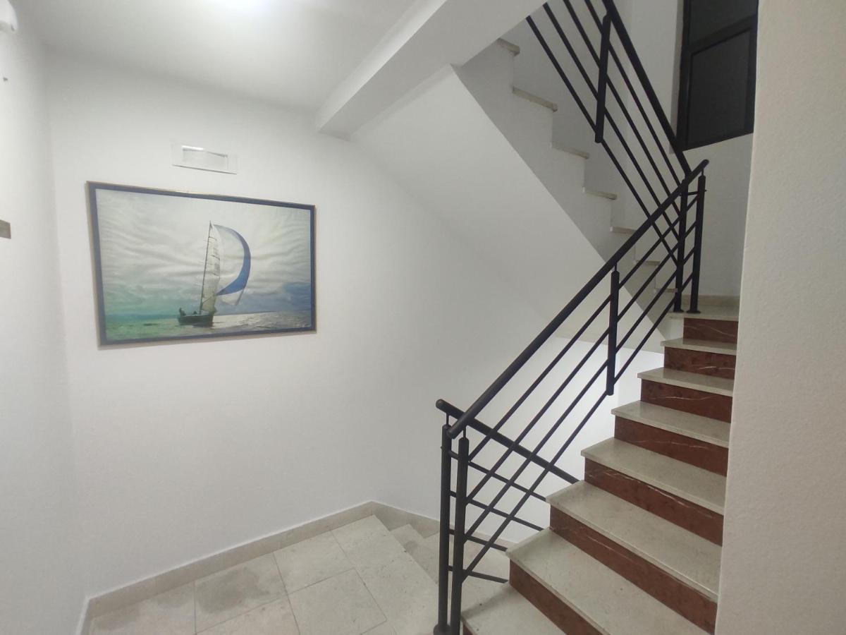 Apartments Mare Будва Экстерьер фото